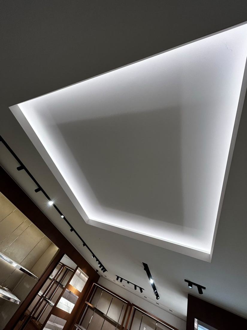 Techo de pladur con iluminación LED empotrada
